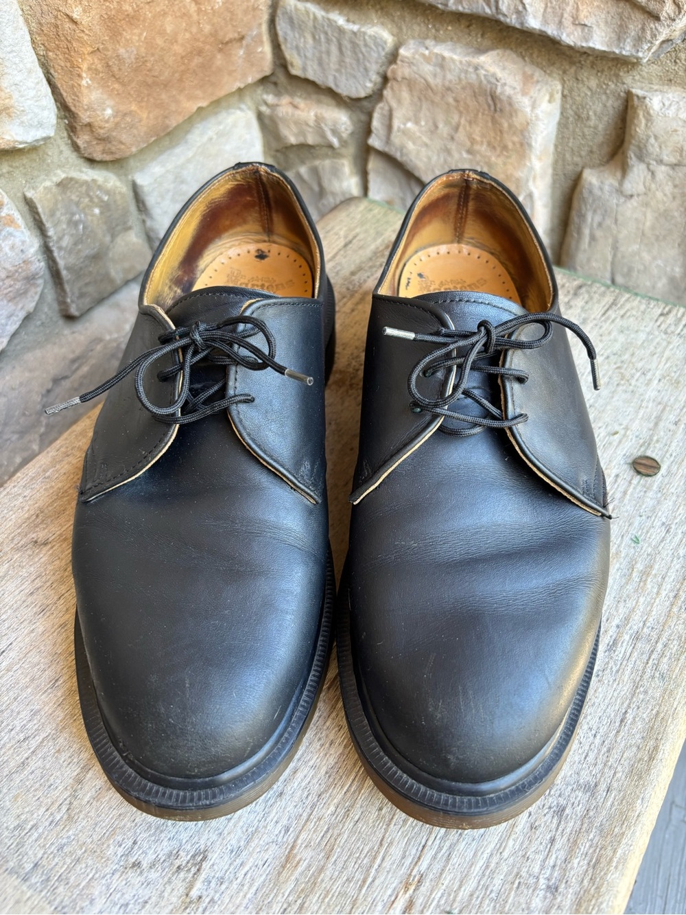 Dr. Martens Smooth Leather Lace-Up Oxford Shoes - Men’s 9